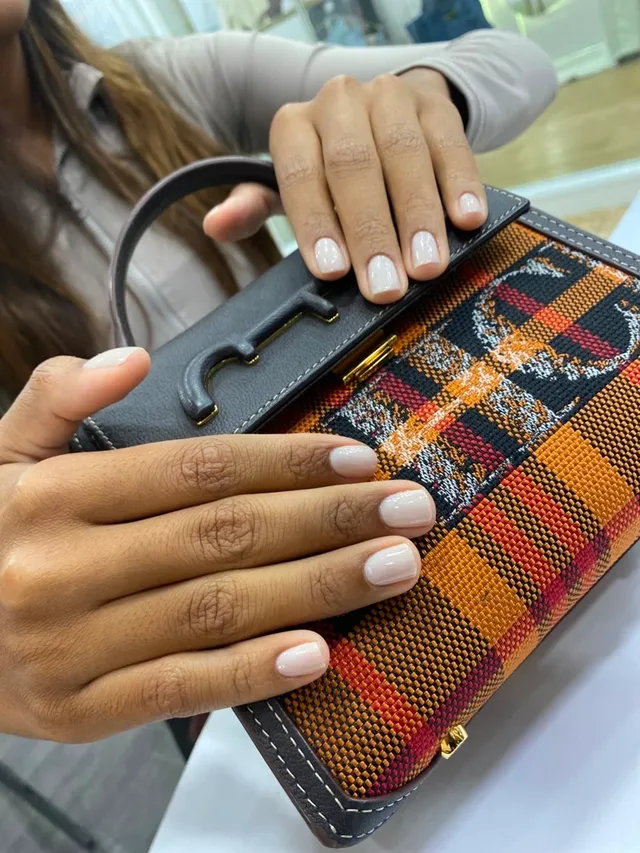 Manicura + esmaltado tradicional