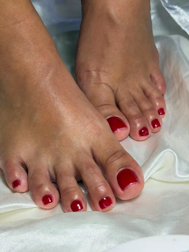 El acabado de la pedicura premium