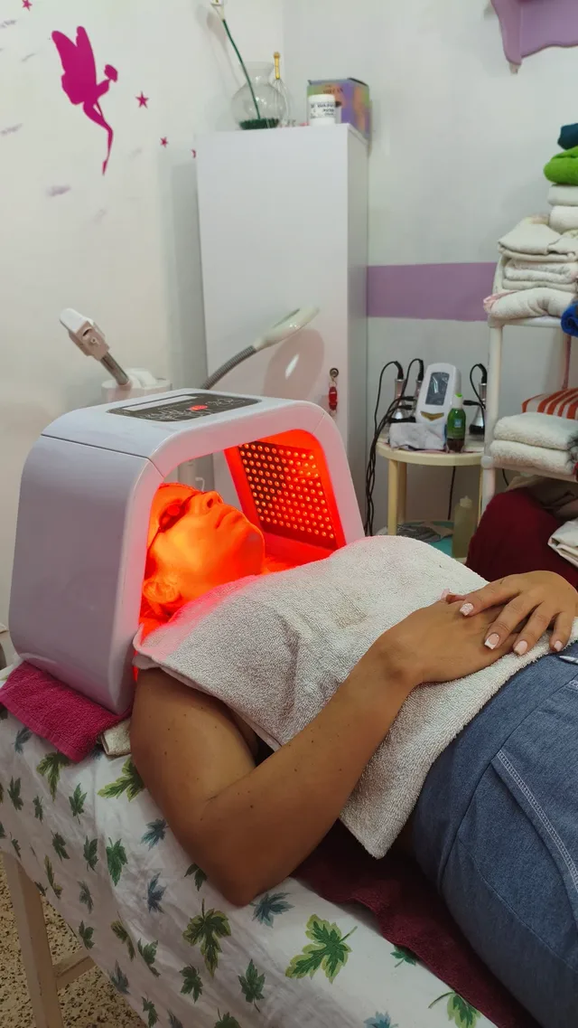 Tratamiento facial . Cajón  Led 7 colores